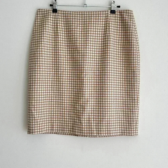 Ann Taylor Dresses & Skirts - Ann Taylor LOFT Tan and Cream Houndstooth Wool Blend Pencil Skirt, Size 12